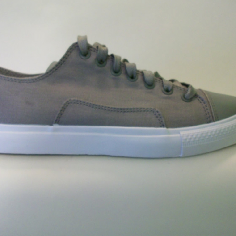 Diamond Supply Brilliant Low Grey Canvas Trainers
